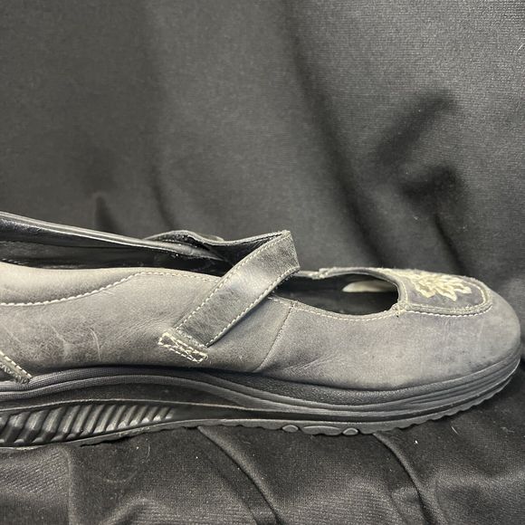 Skechers Shape Ups Sz 10 Gray-Black Suede Leather Embroidered Mary Jane Shoe 99Q - Picture 10 of 16